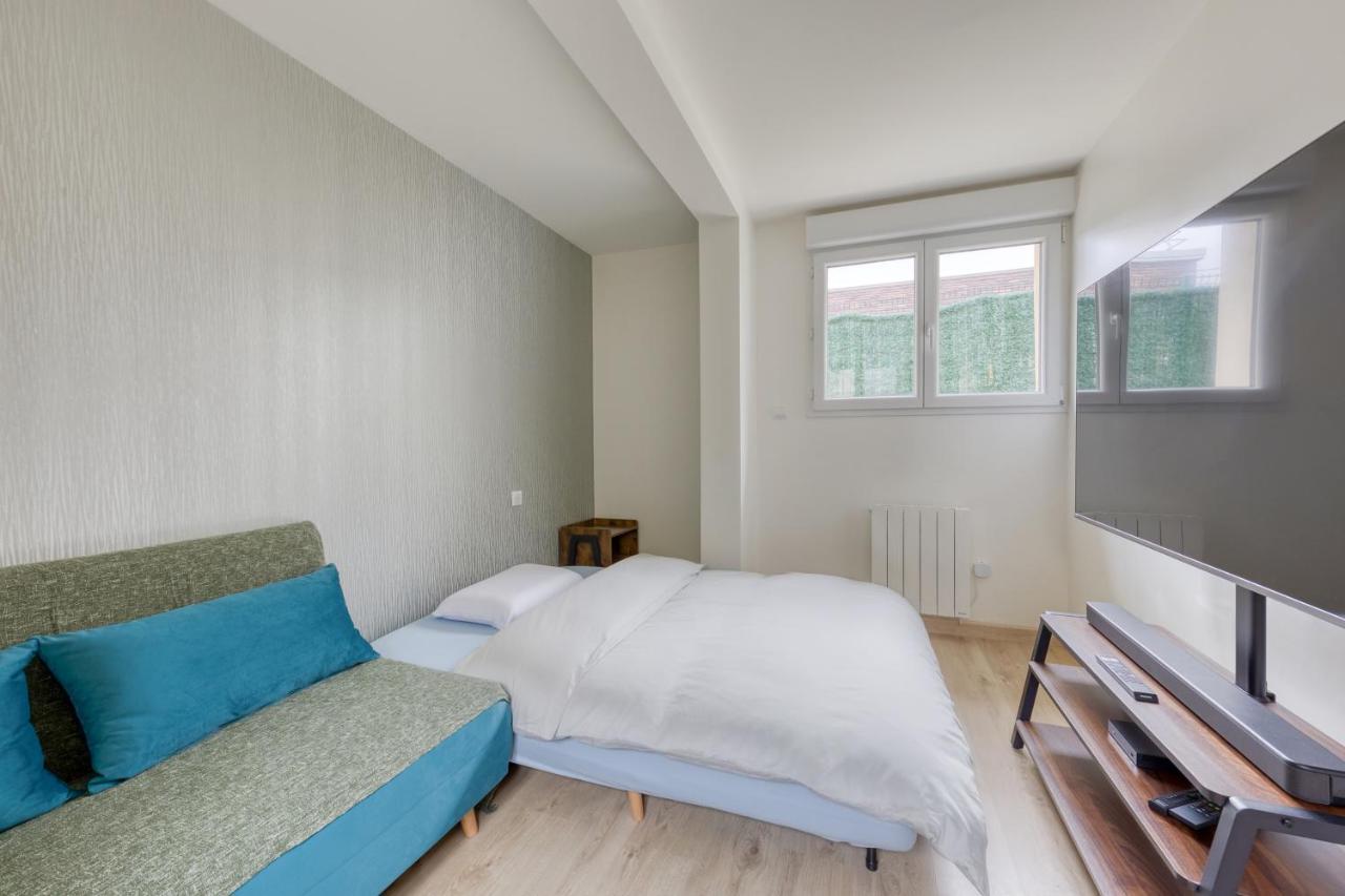 Silver&Gold House Pro & Family Ивры-Сур-Сеине Экстерьер фото